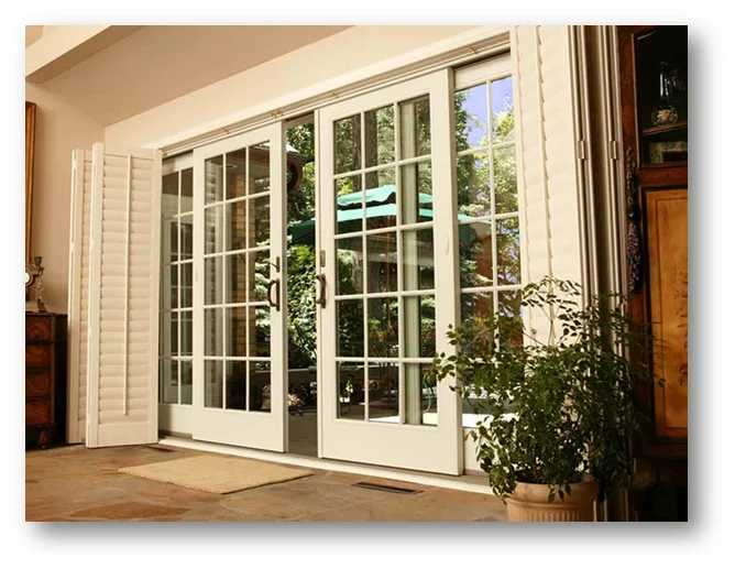 Sliding glass doors for entrance.