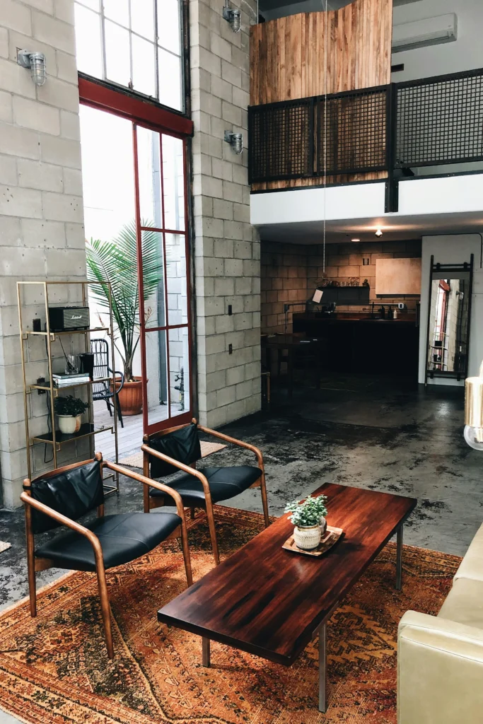 A Interior based on the Industrial theme. Featuring the furniture with a rugged look and metal and wood chairs with an unfinished feel. Learn how to choose the perfect furniture for your home.
